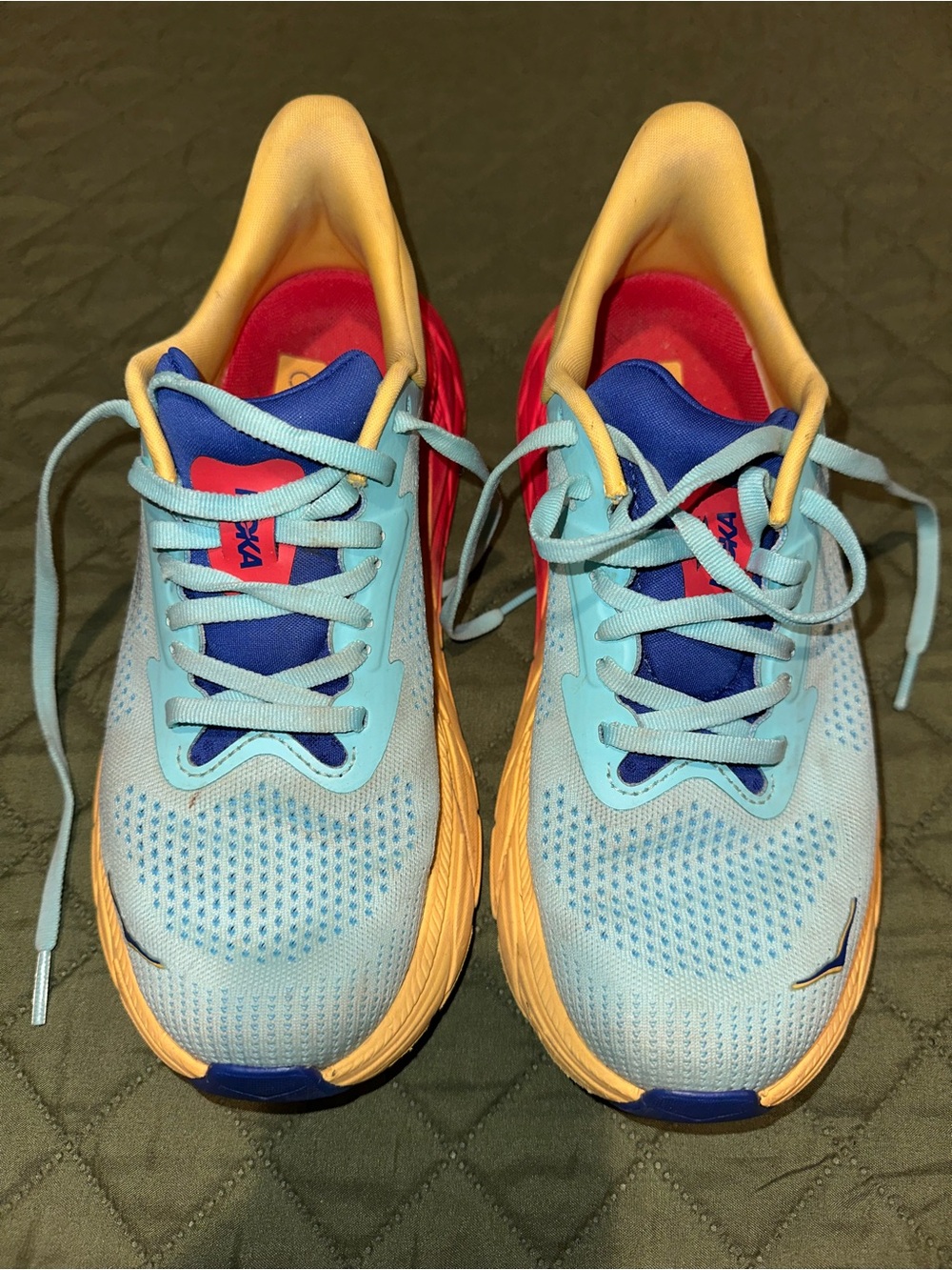 Hoka Arahi 7